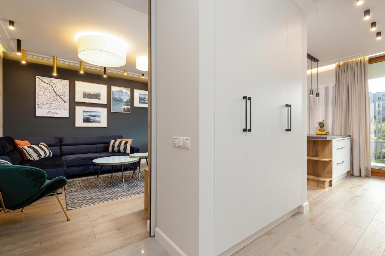 Apartment Forest Club Kabaty By Renters Prestige Warsaw